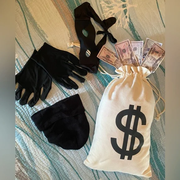 Bank Robber Costume Accessories set with Money Bag - Picture 2 of 2